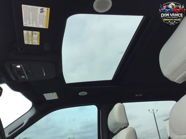 Used 2023 Ford F150 Lightning Platinum AWD/4WD image 21