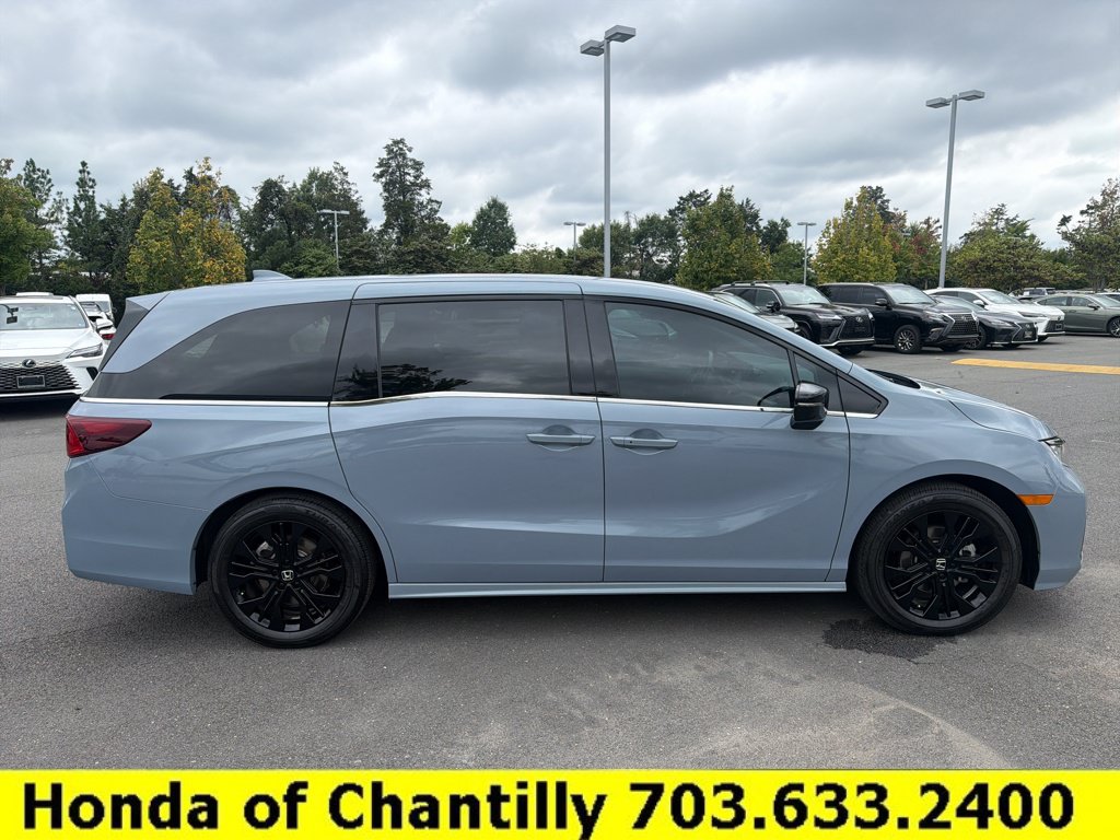 Certified 2025 Honda Odyssey Sport-L image 8