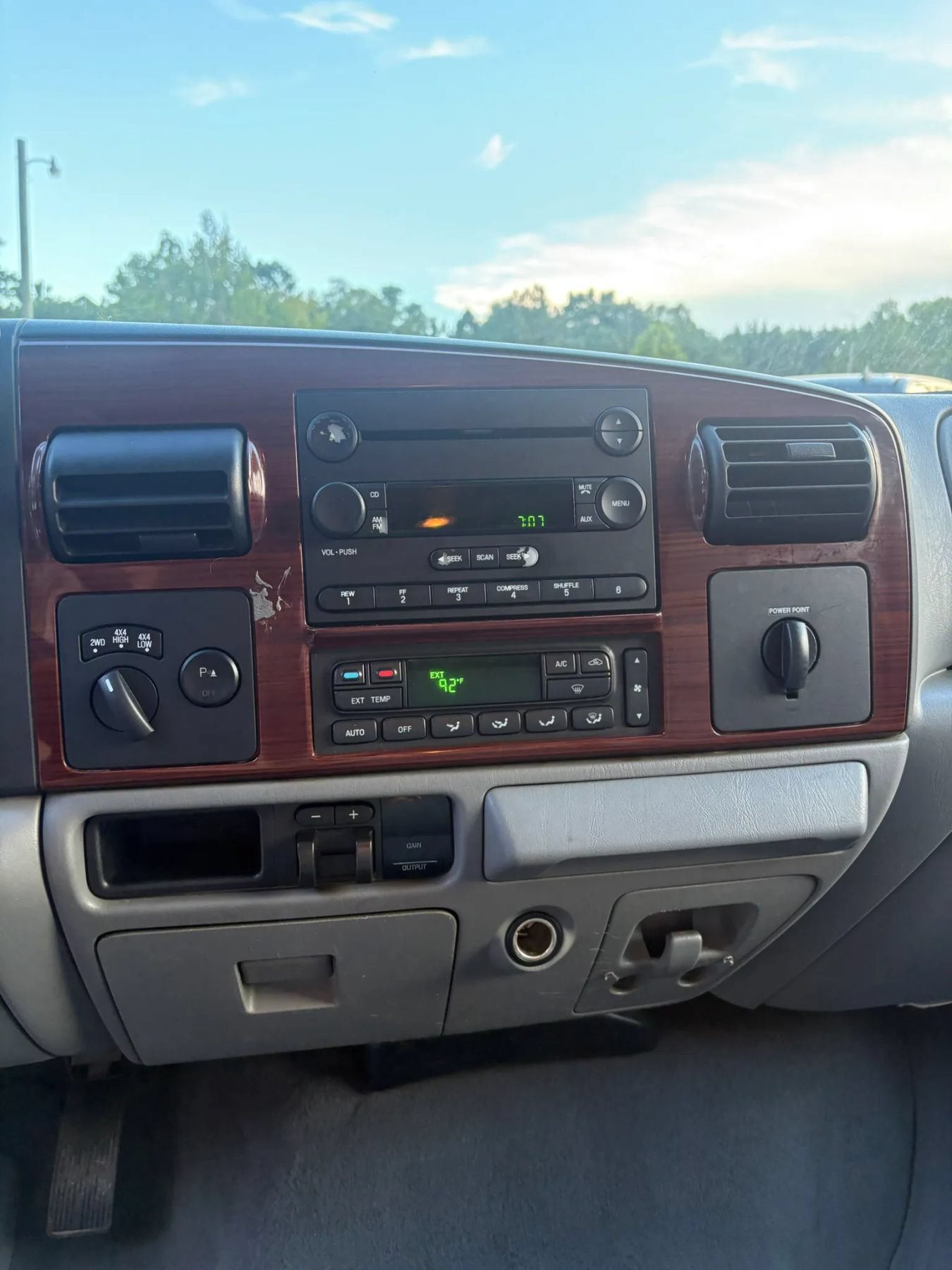 Used 2007 Ford F350 Lariat AWD/4WD image 11