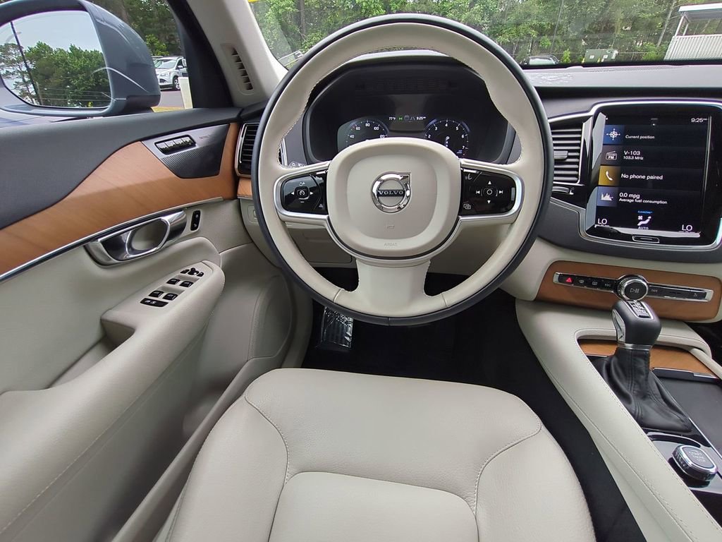 Used 2022 Volvo XC90 T5 Momentum w/ Advanced Package FWD image 15