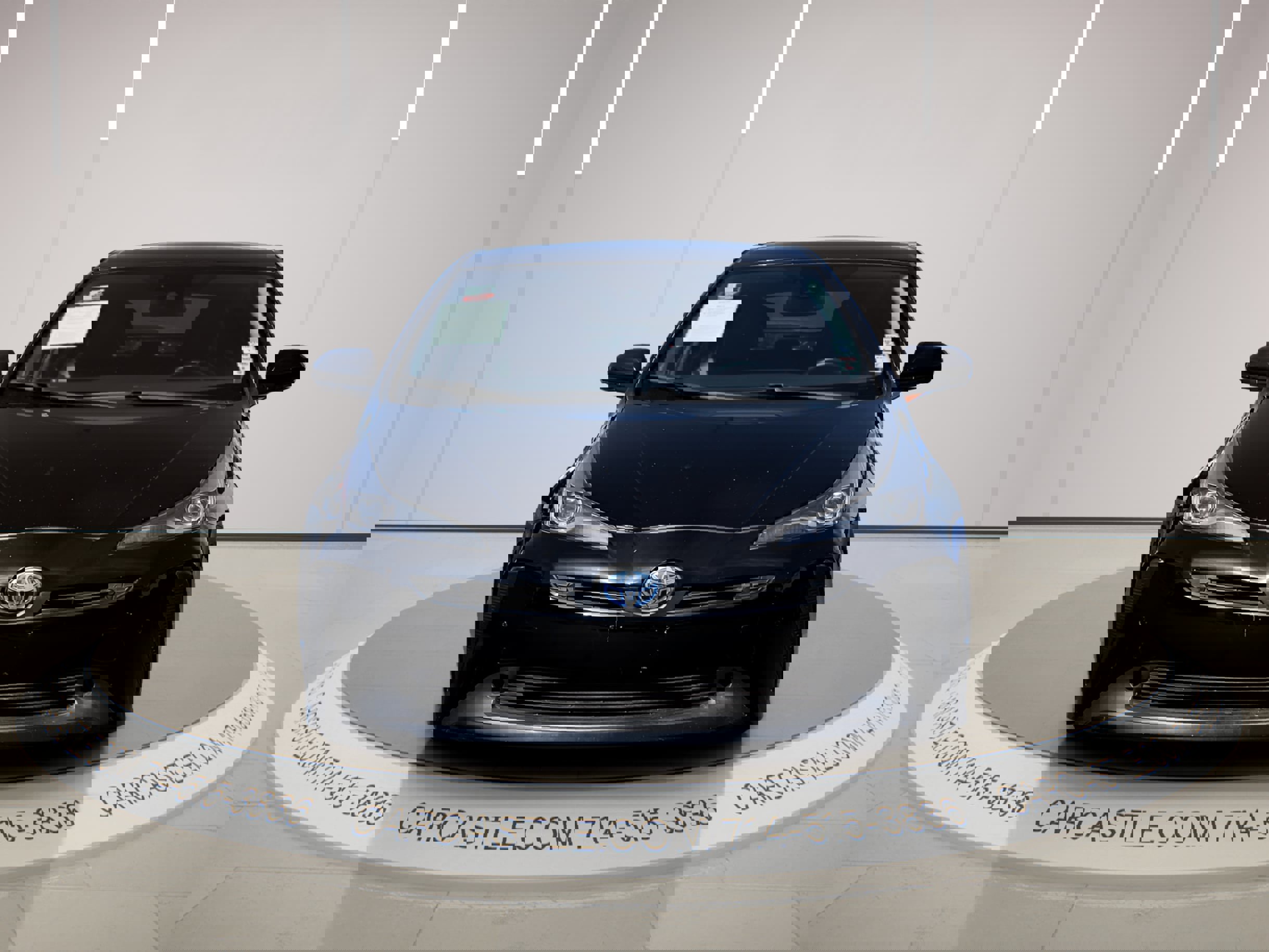 Used 2020 Toyota Prius XLE image 7