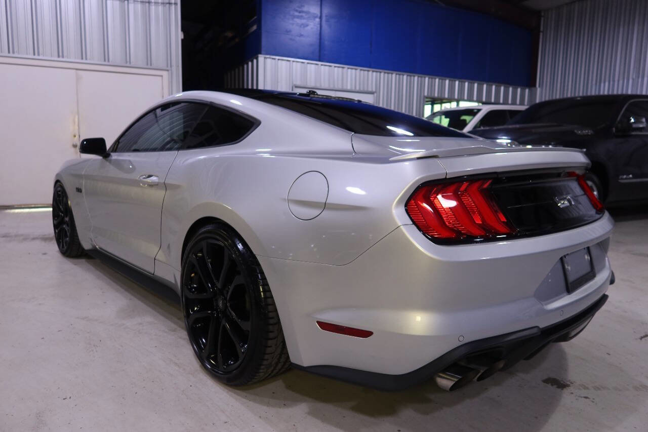 Used 2019 Ford Mustang GT Premium RWD image 3