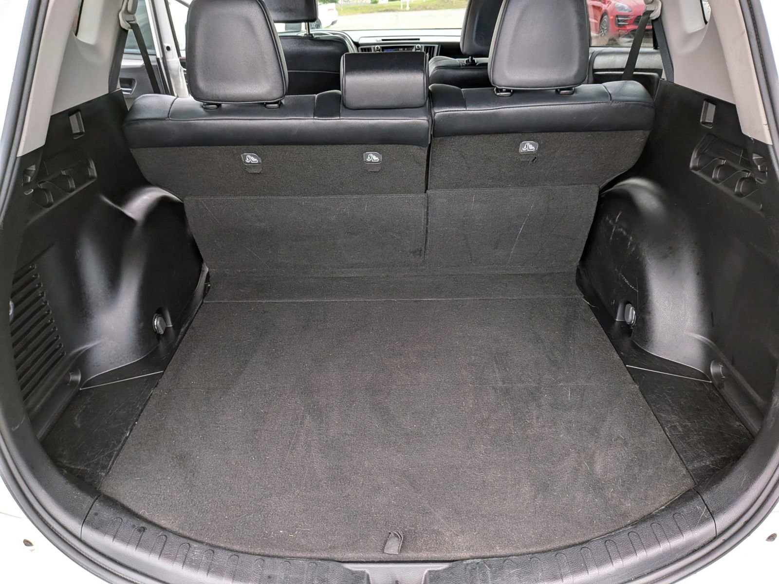 Used 2016 Toyota RAV4 Limited AWD/4WD image 32