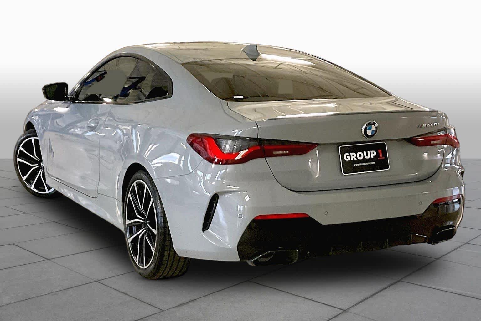Used 2022 BMW M440i Coupe w/ Premium Package RWD image 11