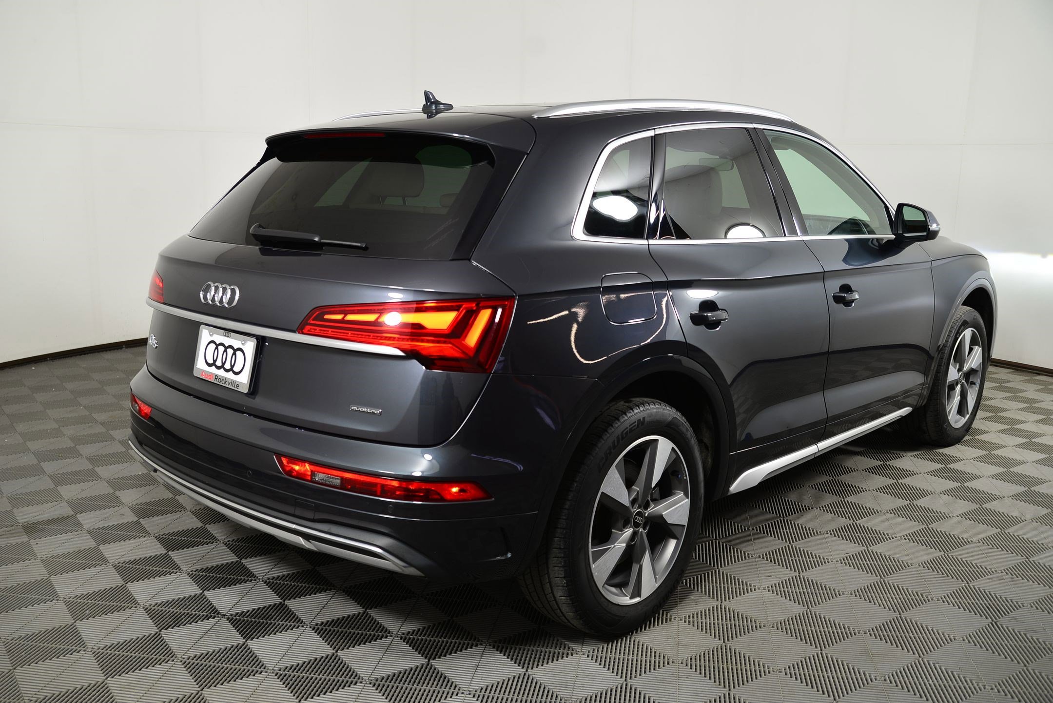 Certified 2023 Audi Q5 Premium w/ Premium Plus Package AWD/4WD image 9