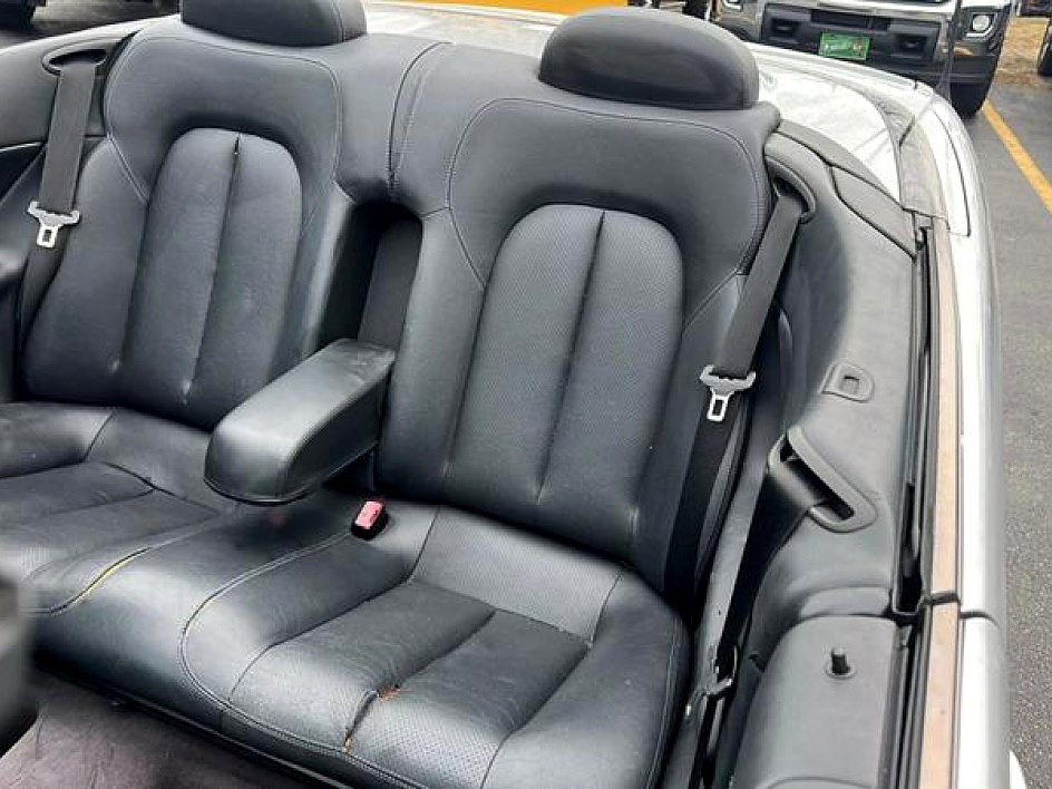 Used 2000 Mercedes-Benz CLK 430 Cabriolet image 18