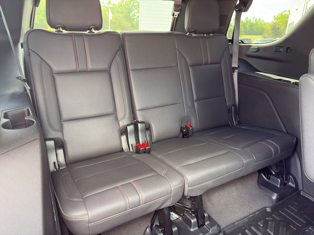 Used 2023 Chevrolet Tahoe RST w/ Luxury Package AWD/4WD image 18