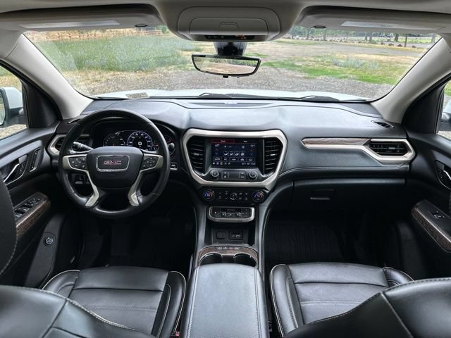 Used 2021 GMC Acadia Denali w/ Denali Ultimate Package AWD/4WD image 28