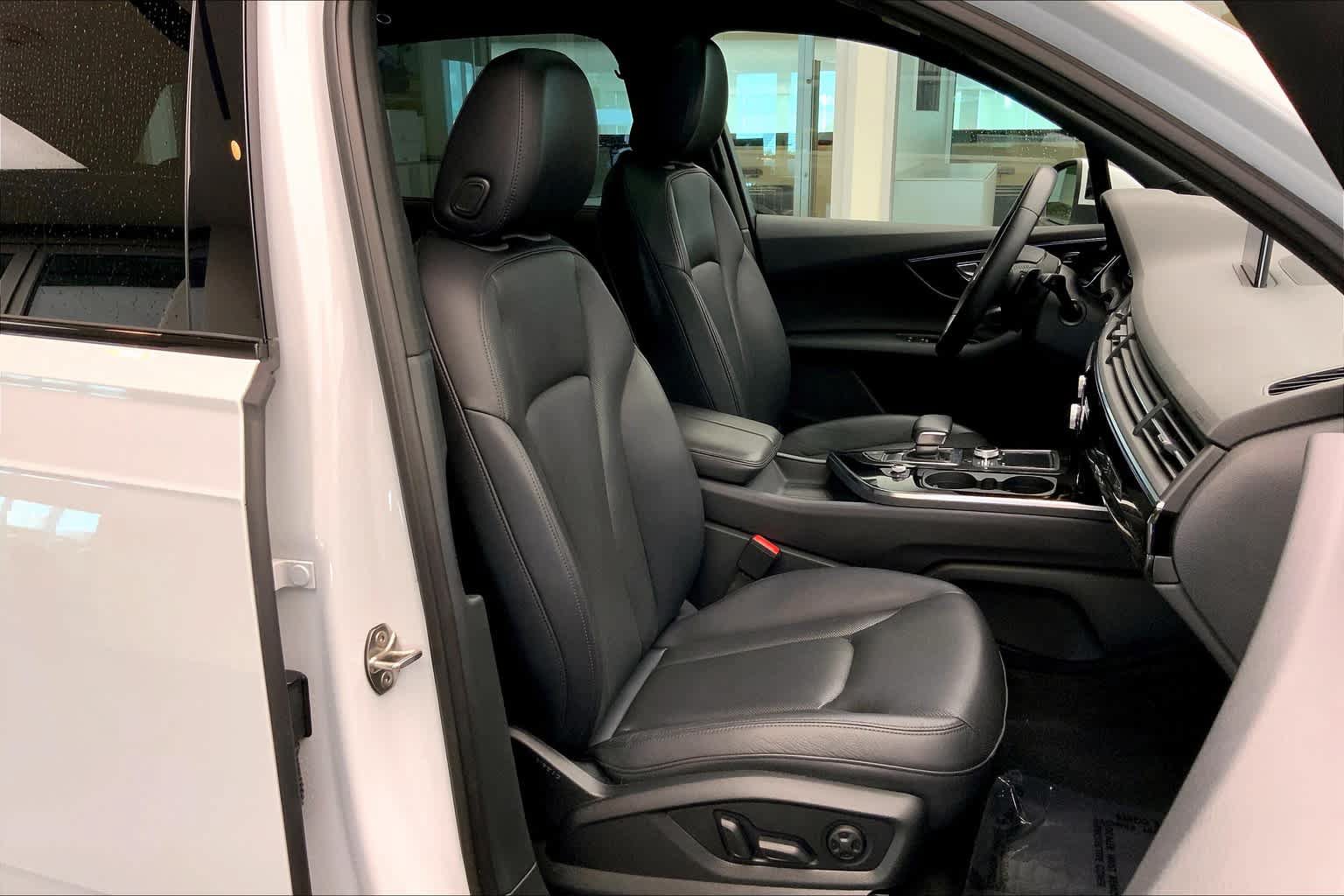 Used 2019 Audi Q7 3.0T Premium Plus w/ Premium Plus Package AWD/4WD image 8