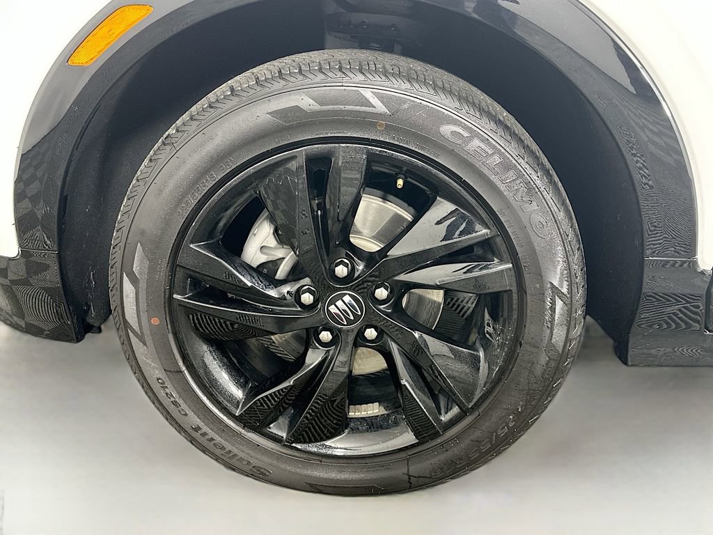 Used 2024 Buick Encore GX Sport Touring image 32