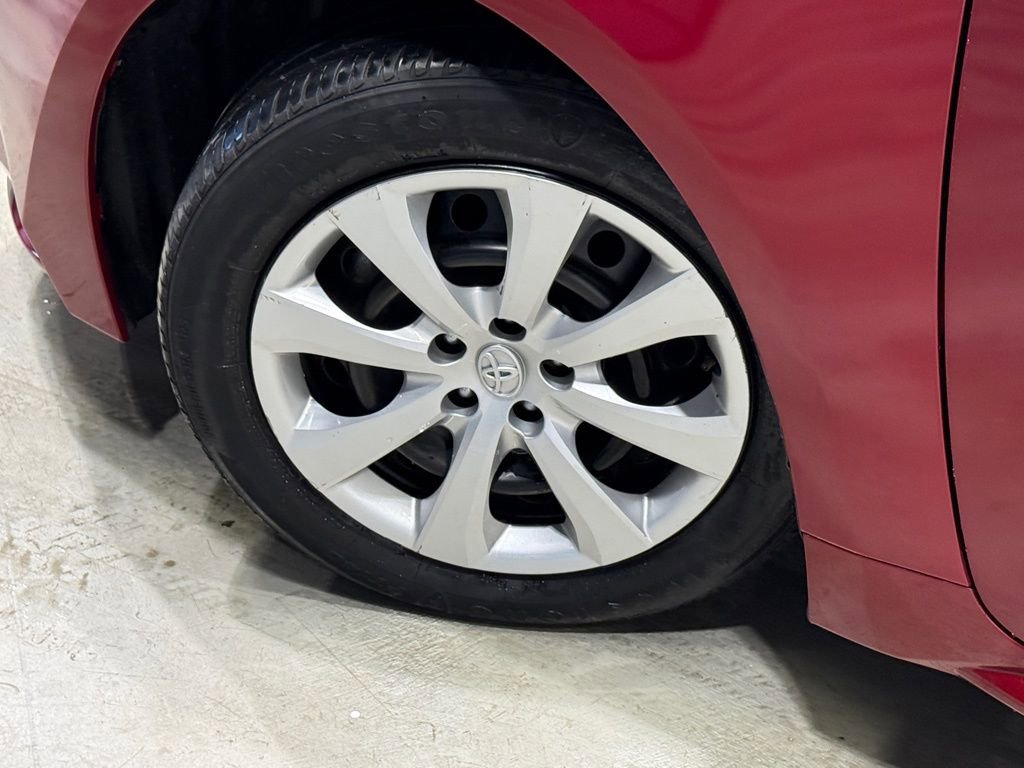 Used 2024 Toyota Corolla LE image 7
