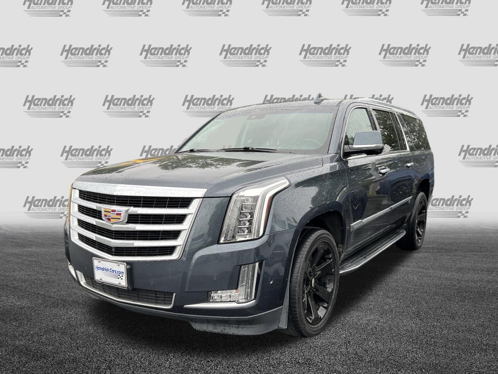 Used 2019 Cadillac Escalade ESV Luxury AWD/4WD image 5