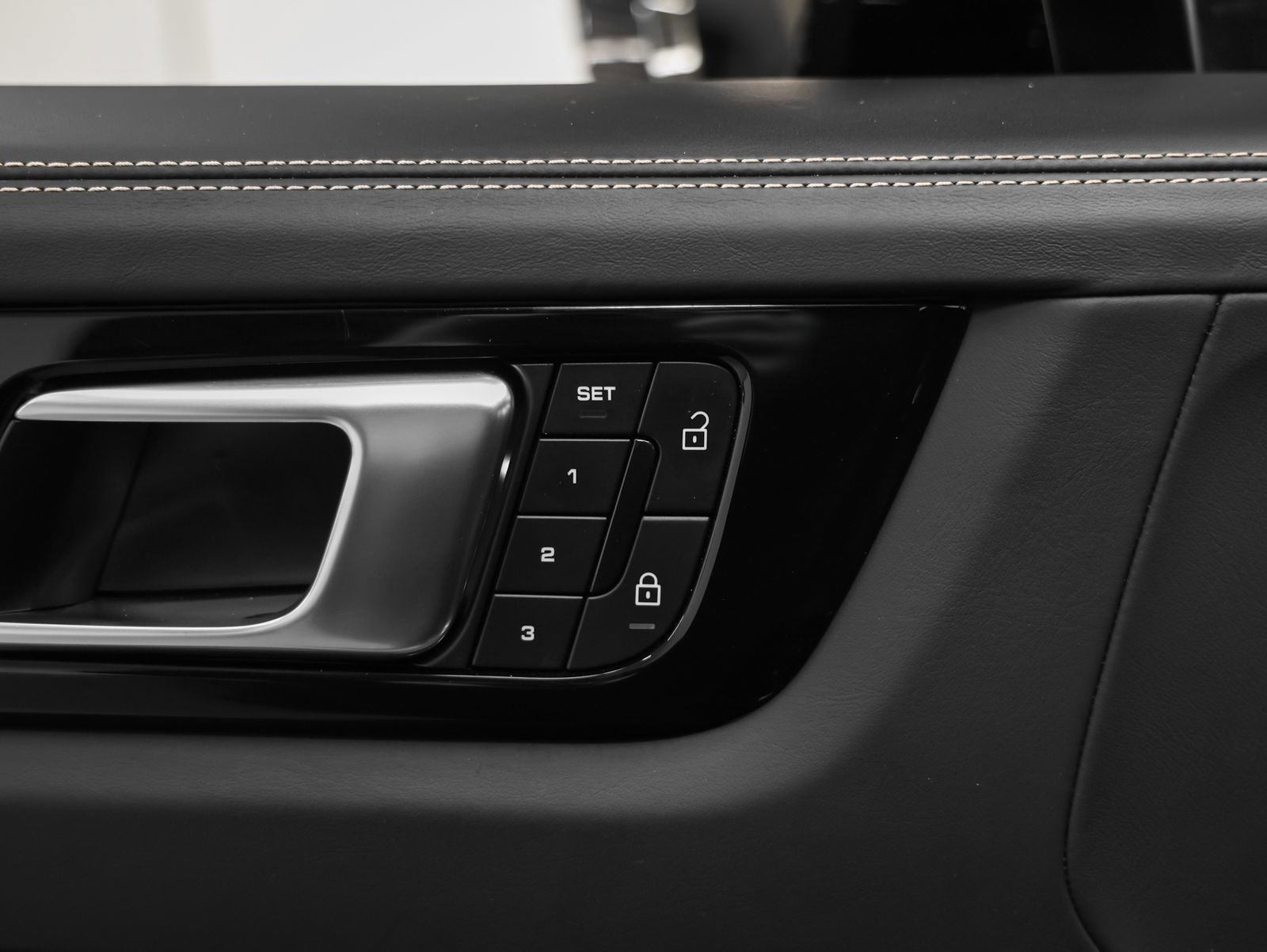 Certified 2022 Porsche Cayenne Turbo GT image 42