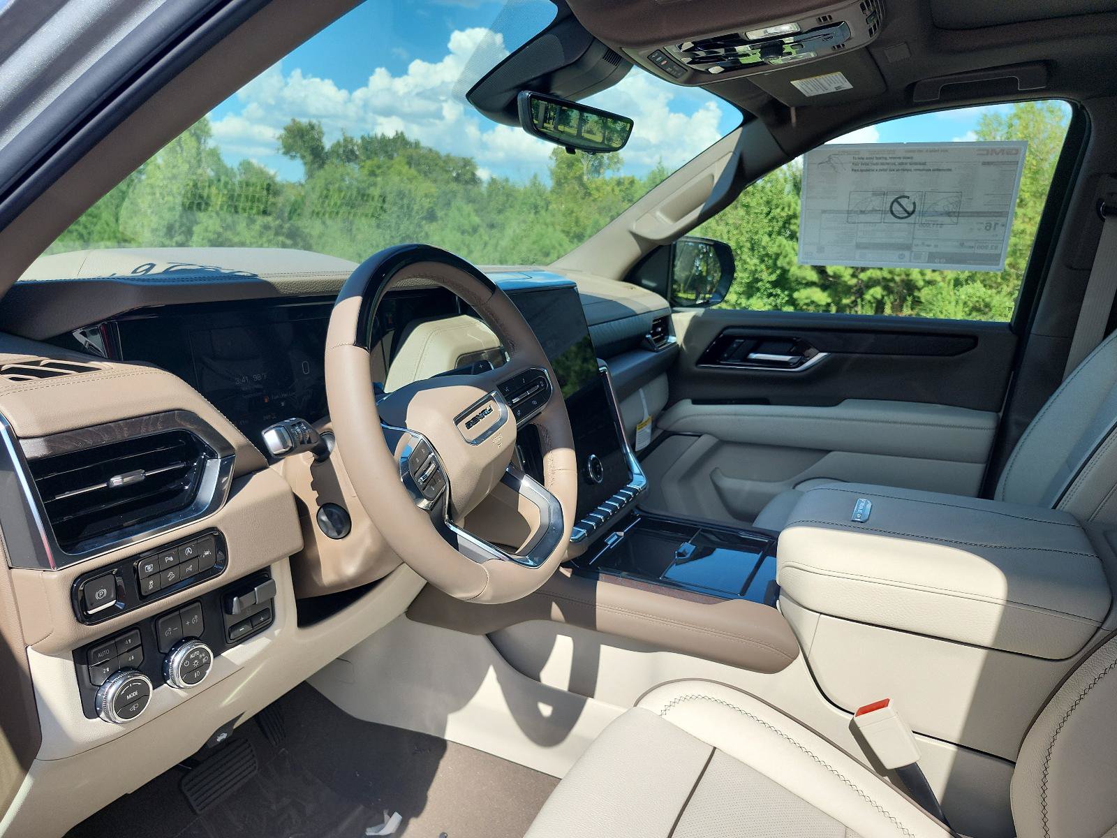 New 2026 GMC Yukon XL Denali w/ Denali Reserve Package AWD/4WD image 13