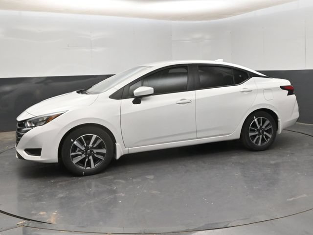 New 2025 Nissan Versa SV w/ Trunk Package FWD image 4