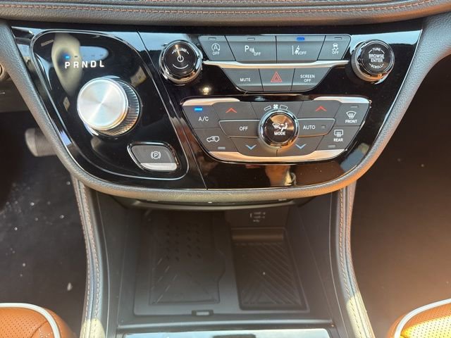 New 2026 Chrysler Pacifica Pinnacle image 23