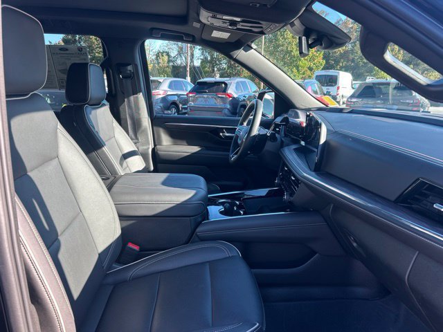 Used 2025 Chevrolet Tahoe Premier w/ Sun And Tow Package AWD/4WD image 24