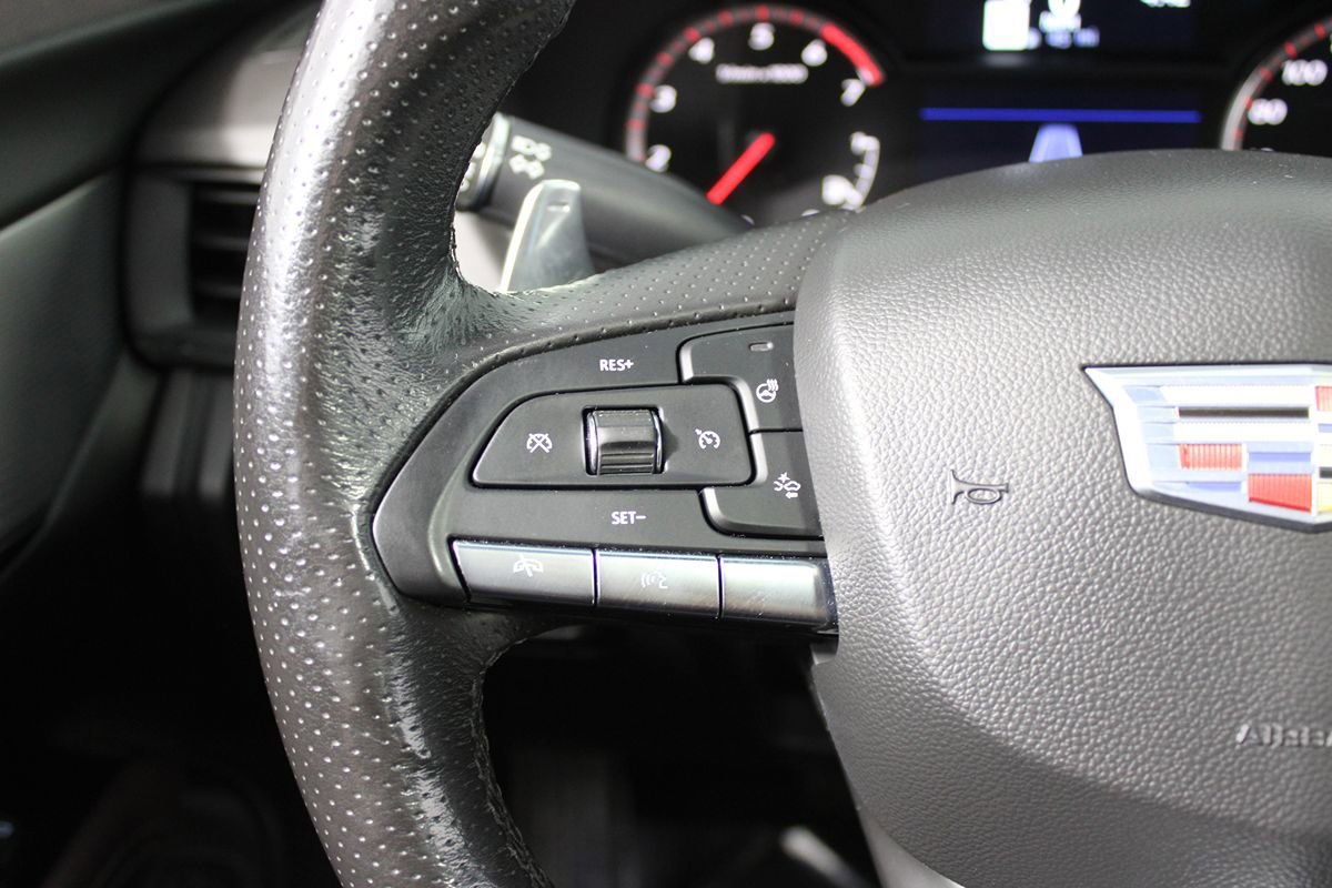 Used 2020 Cadillac CT4 V w/ Climate Package RWD image 18