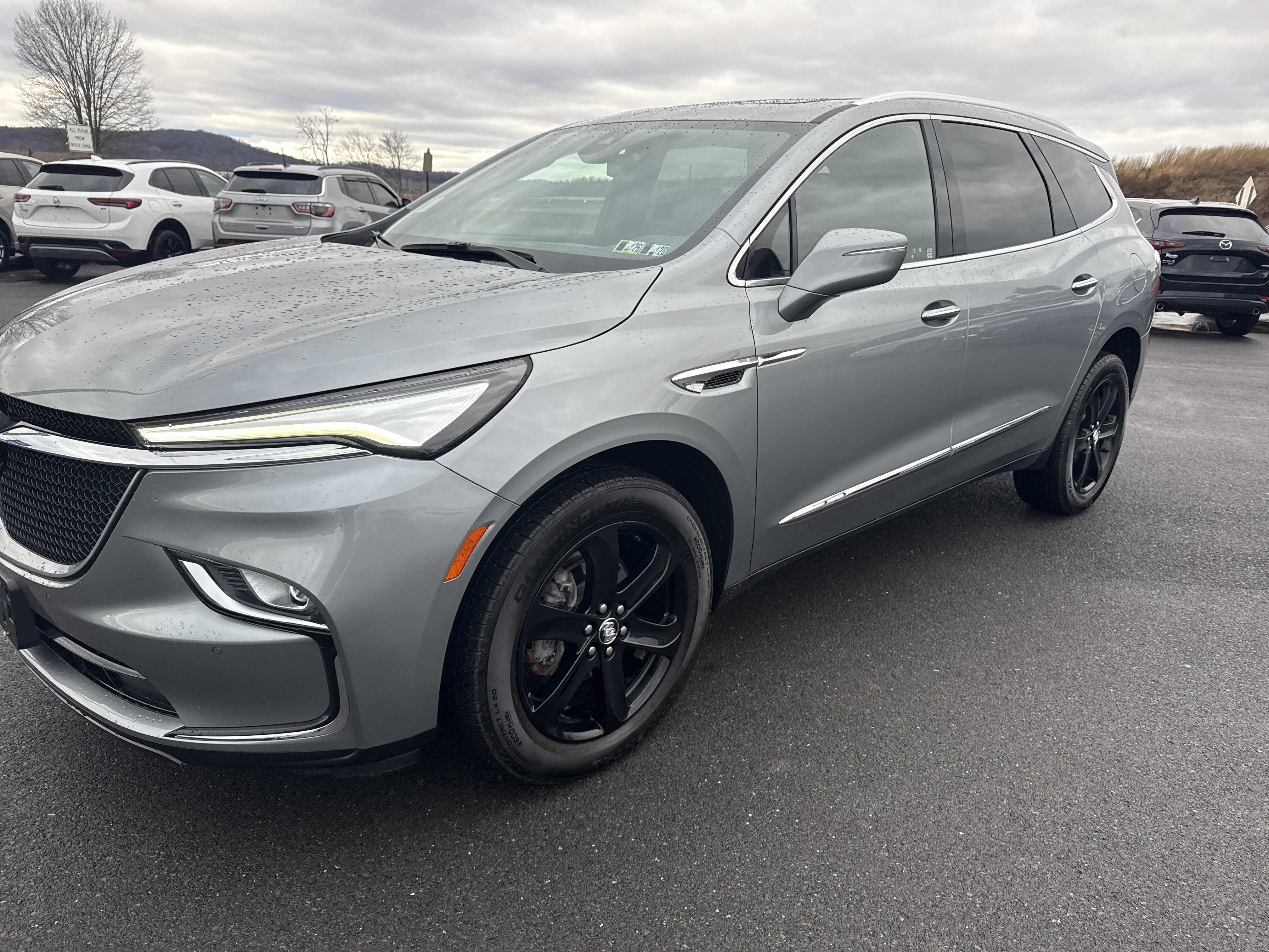 Used 2023 Buick Enclave Essence w/ Experience Buick Package image 7