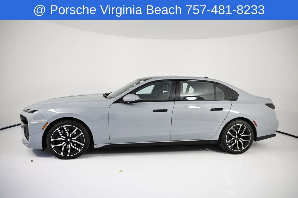 Used 2023 BMW 740i w/ Parking Assistance Package image 2