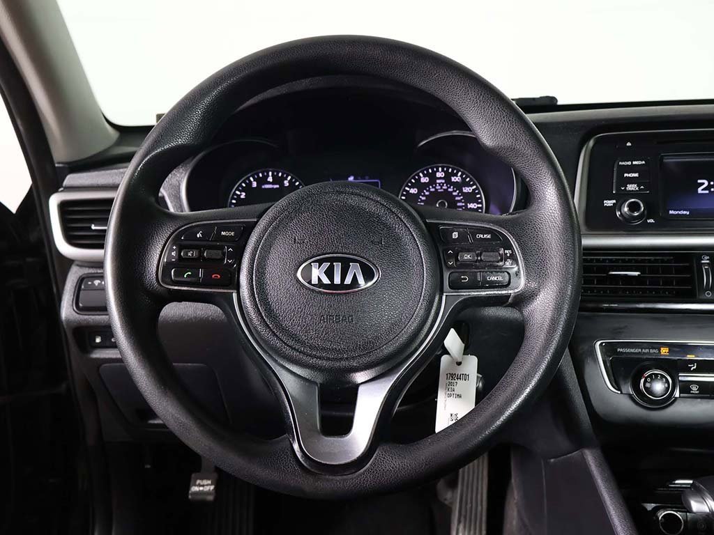 Used 2017 Kia Optima LX image 33