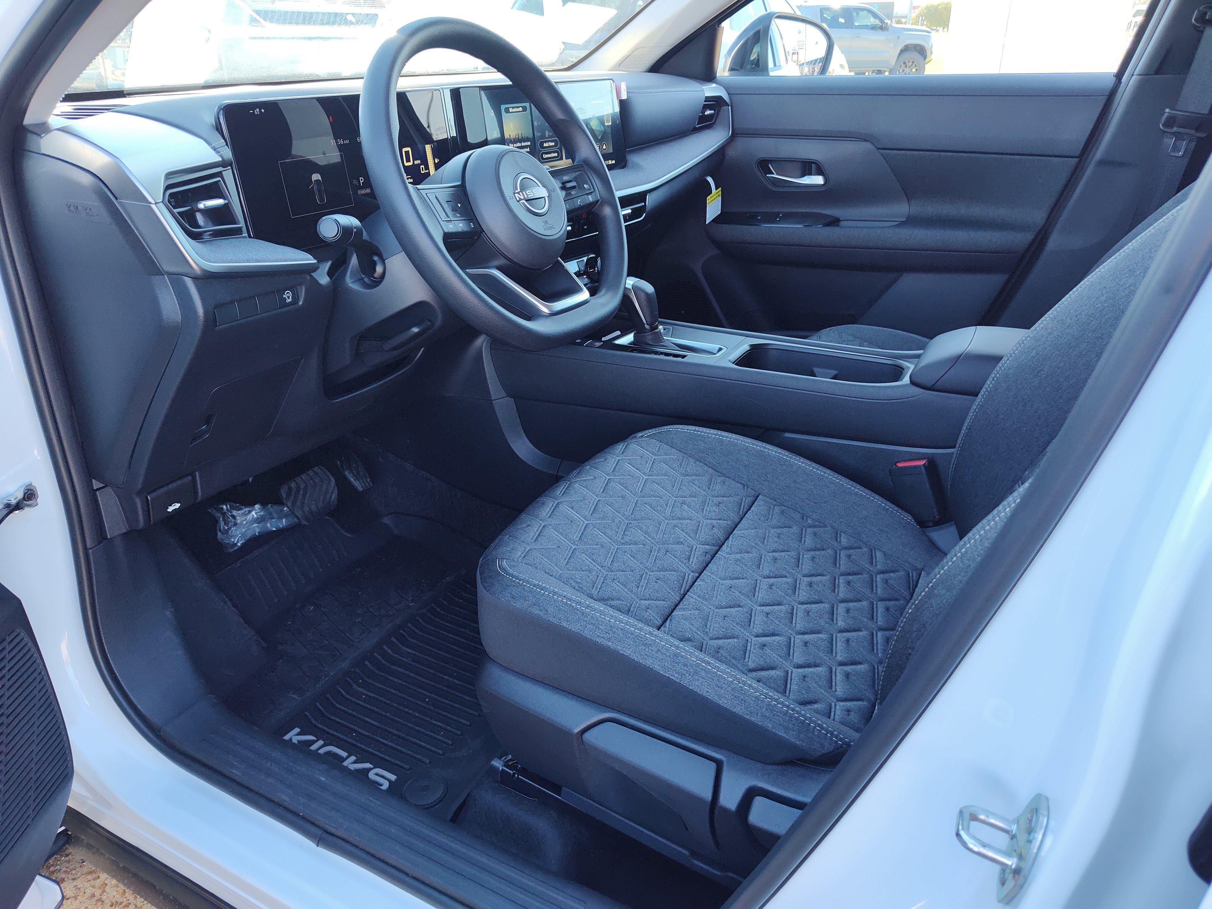 New 2026 Nissan Kicks SV w/ SV Premium Package image 2