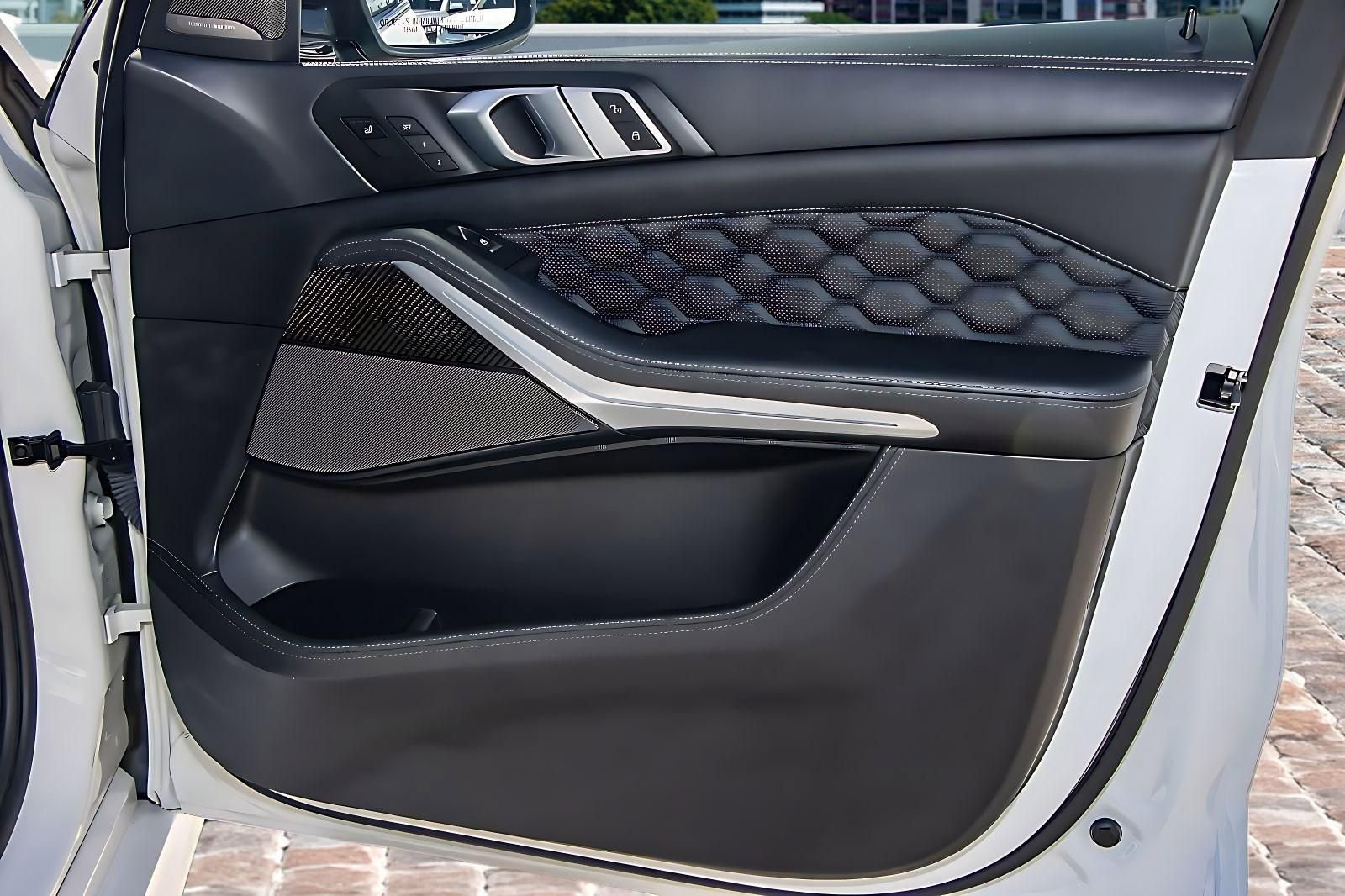 Used 2021 BMW X5 M w/ Executive Package image 14