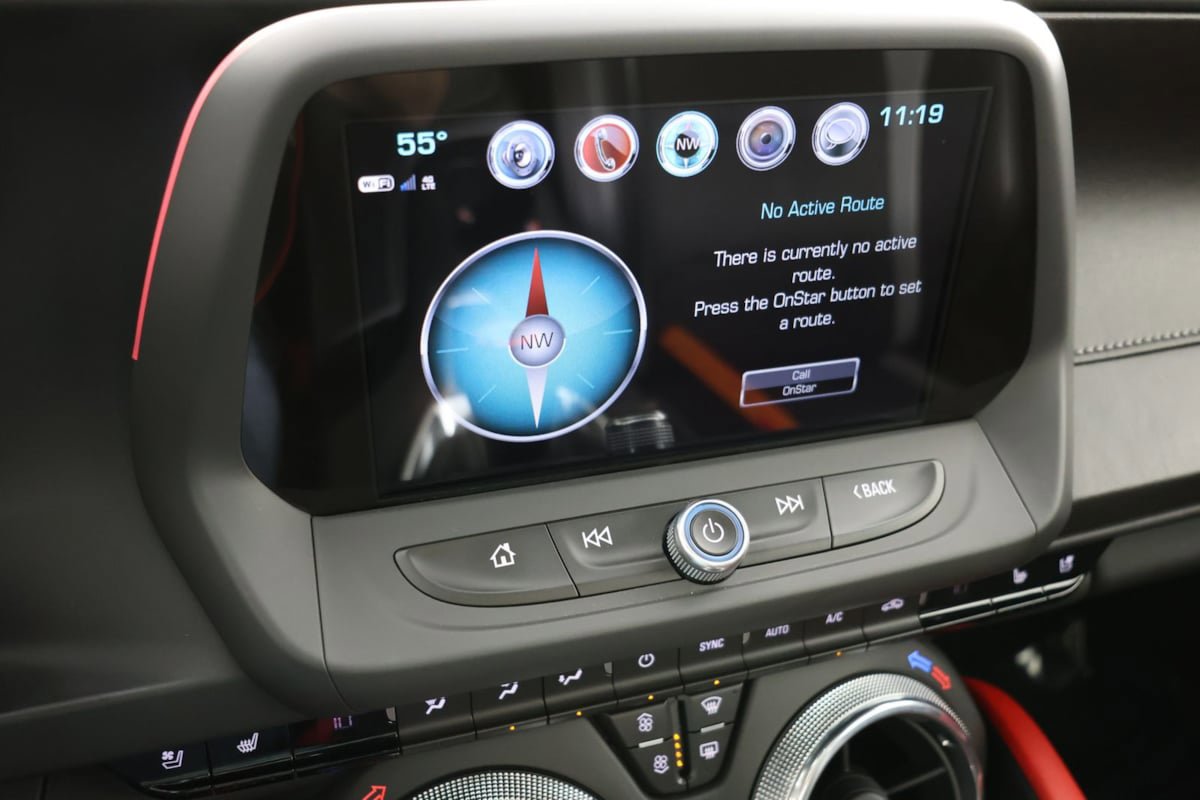 Used 2018 Chevrolet Camaro SS RWD image 49