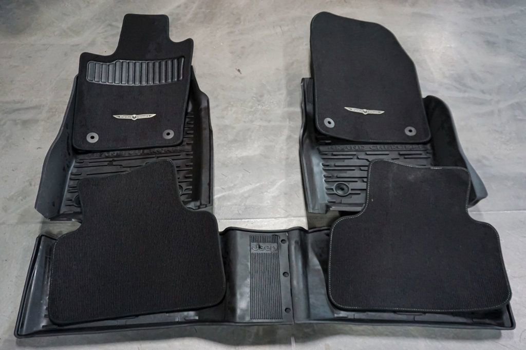 Used 2018 Jeep Grand Cherokee Trackhawk image 90