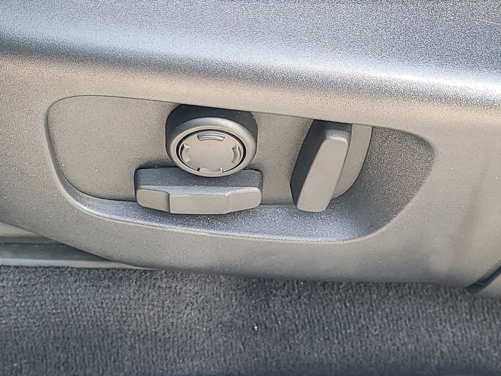 Used 2020 Land Rover Discovery Sport SE R-Dynamic AWD/4WD image 19