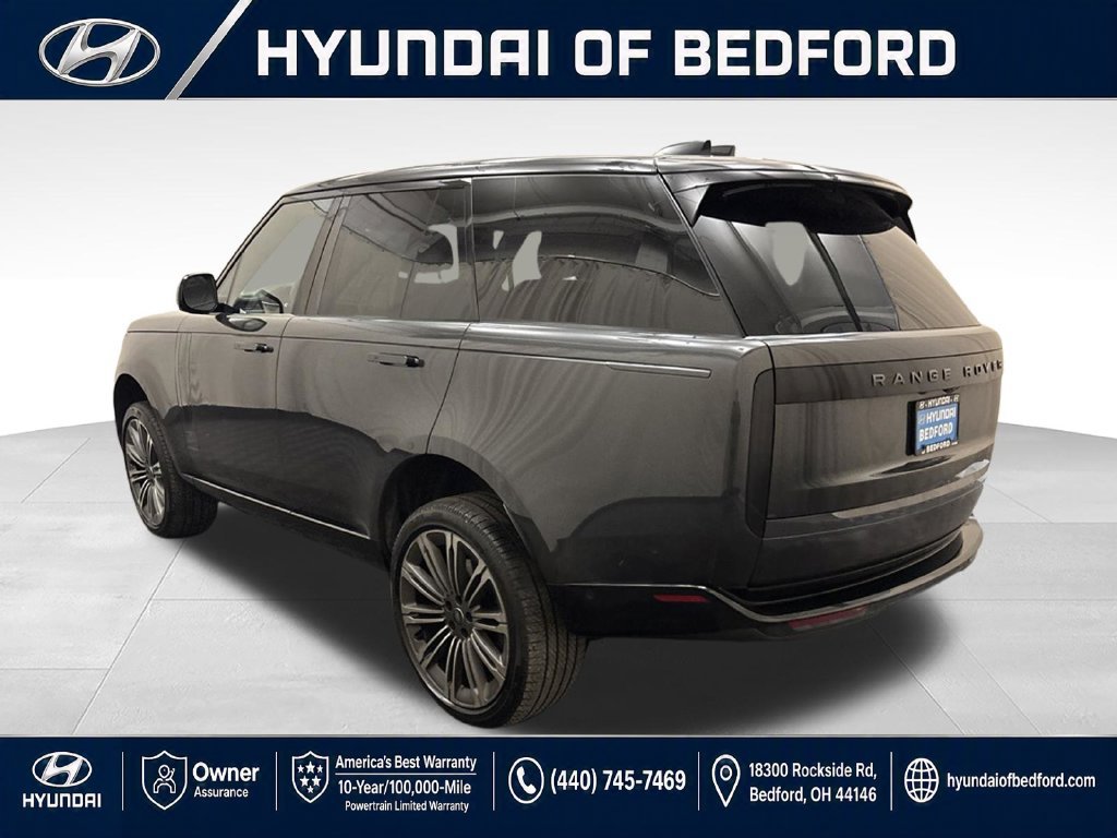 Used 2025 Land Rover Range Rover SE AWD/4WD image 11