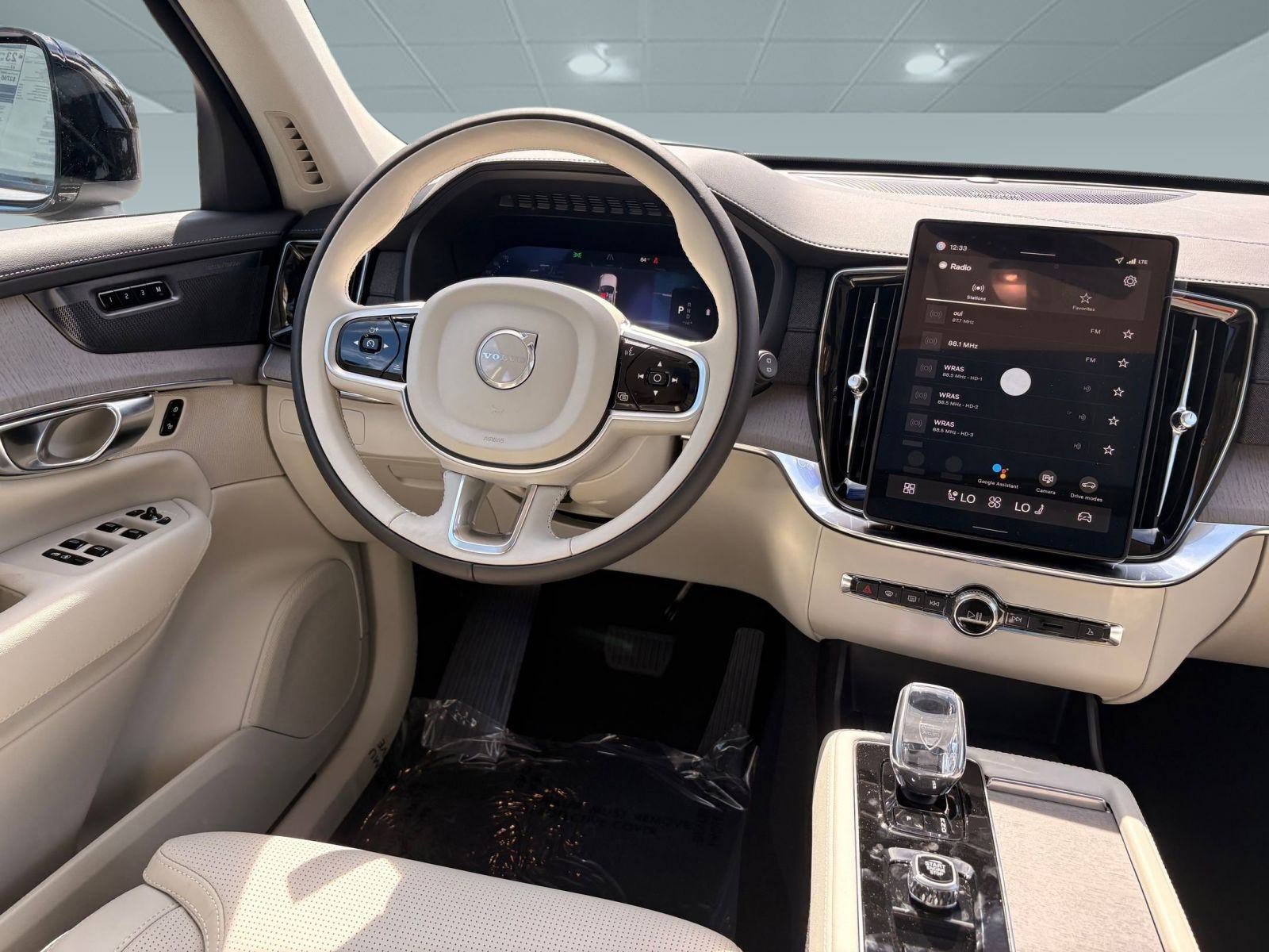 New 2026 Volvo XC90 B6 Ultra w/ Protection Package image 24