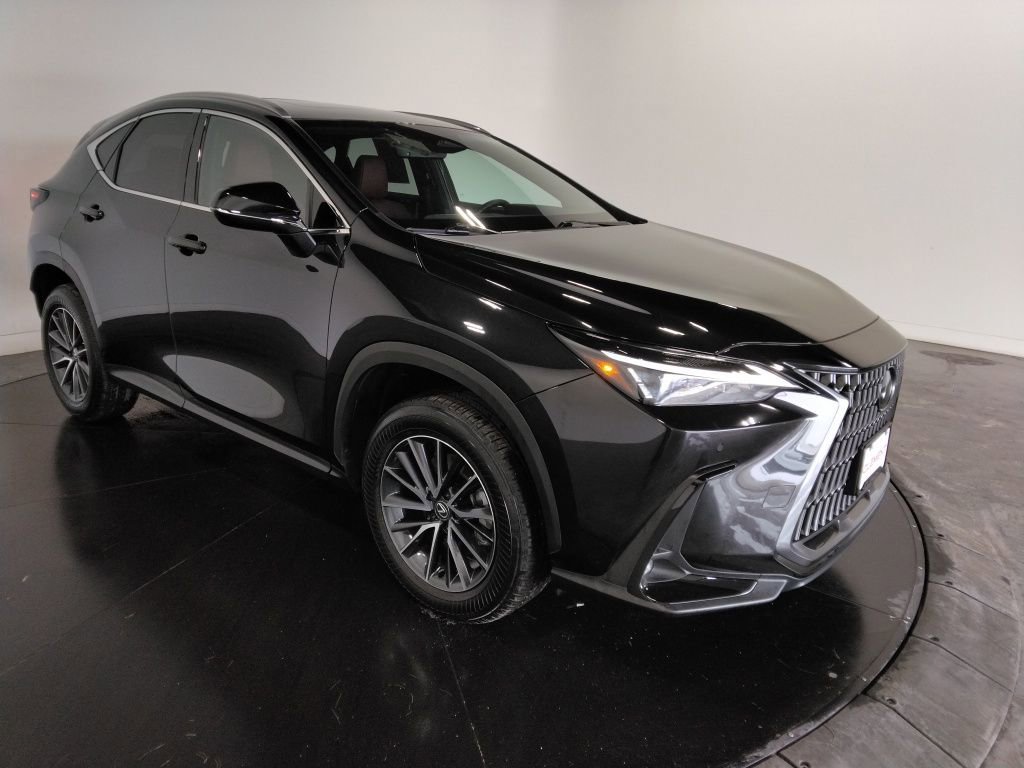 Used 2025 Lexus NX 350h AWD w/ Cold Area Package image 4