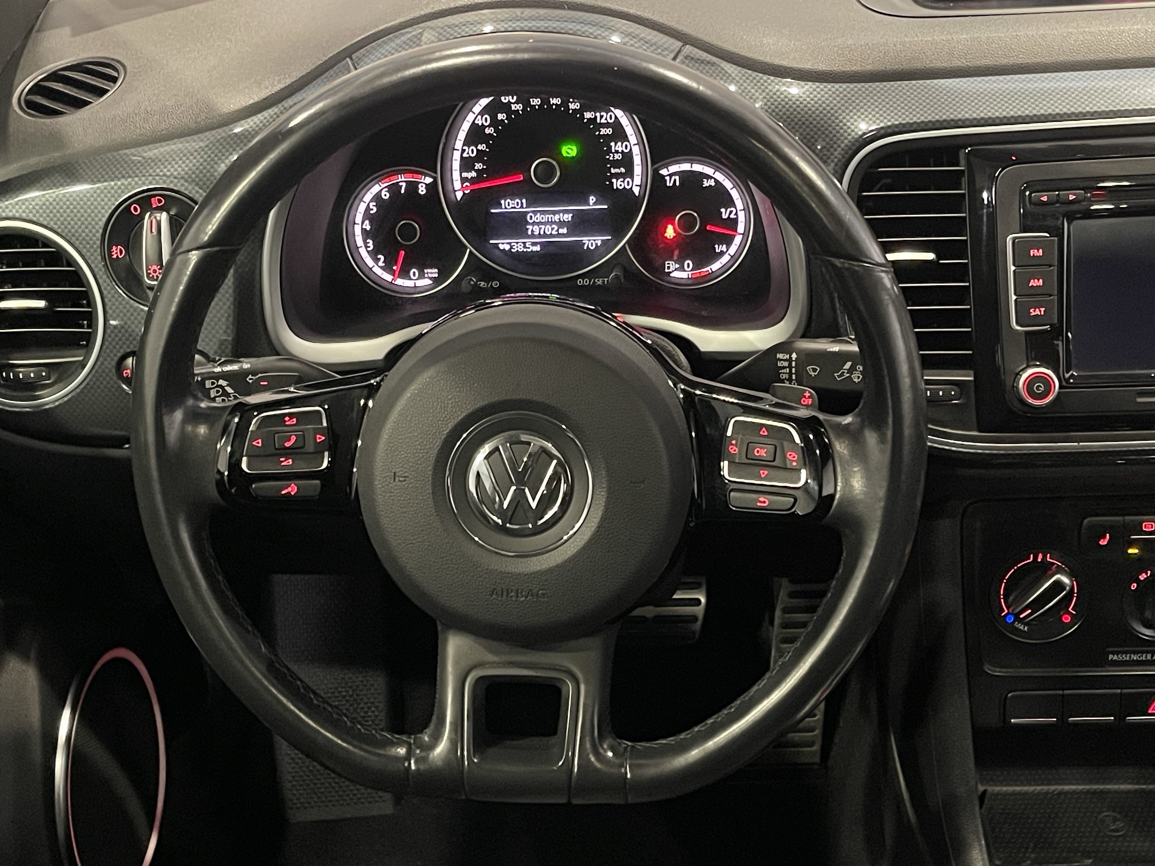 Used 2013 Volkswagen Beetle 2.0T FWD image 19