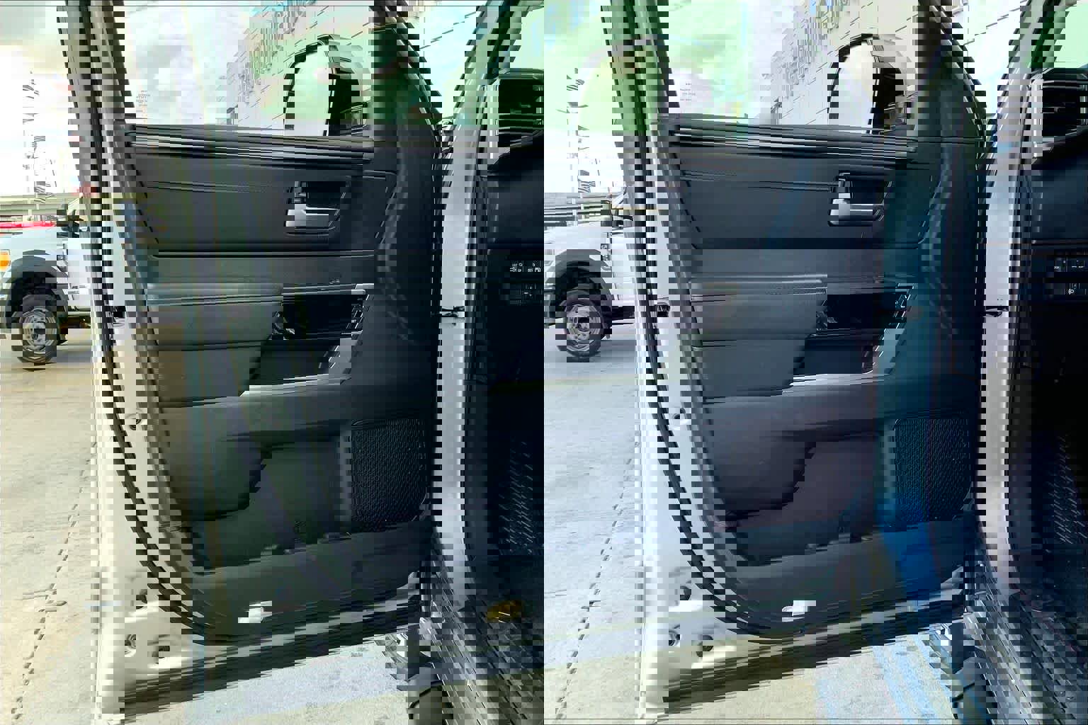 Used 2024 Toyota Tundra Limited w/ Power Package image 39