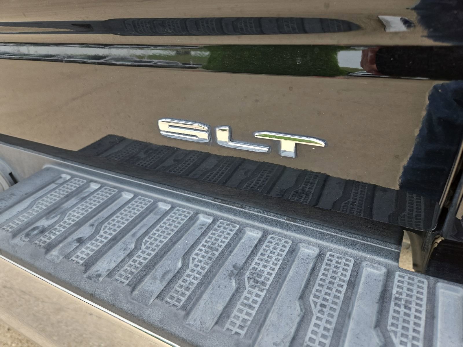 Used 2019 GMC Sierra 1500 SLT RWD image 11
