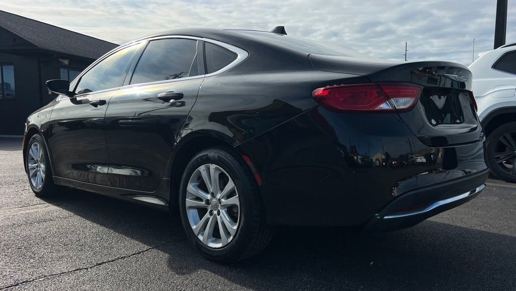 Used 2017 Chrysler 200 Limited Platinum FWD image 5