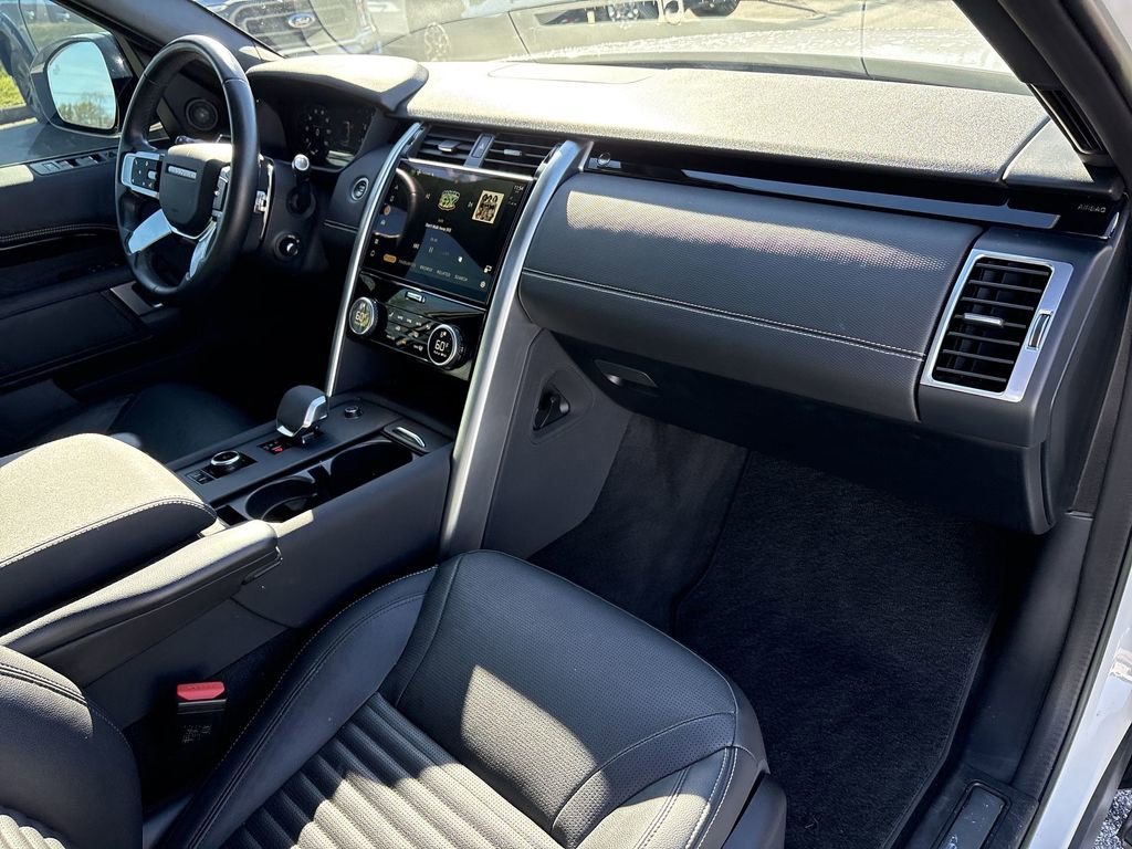 Used 2023 Land Rover Discovery S R-Dynamic image 29