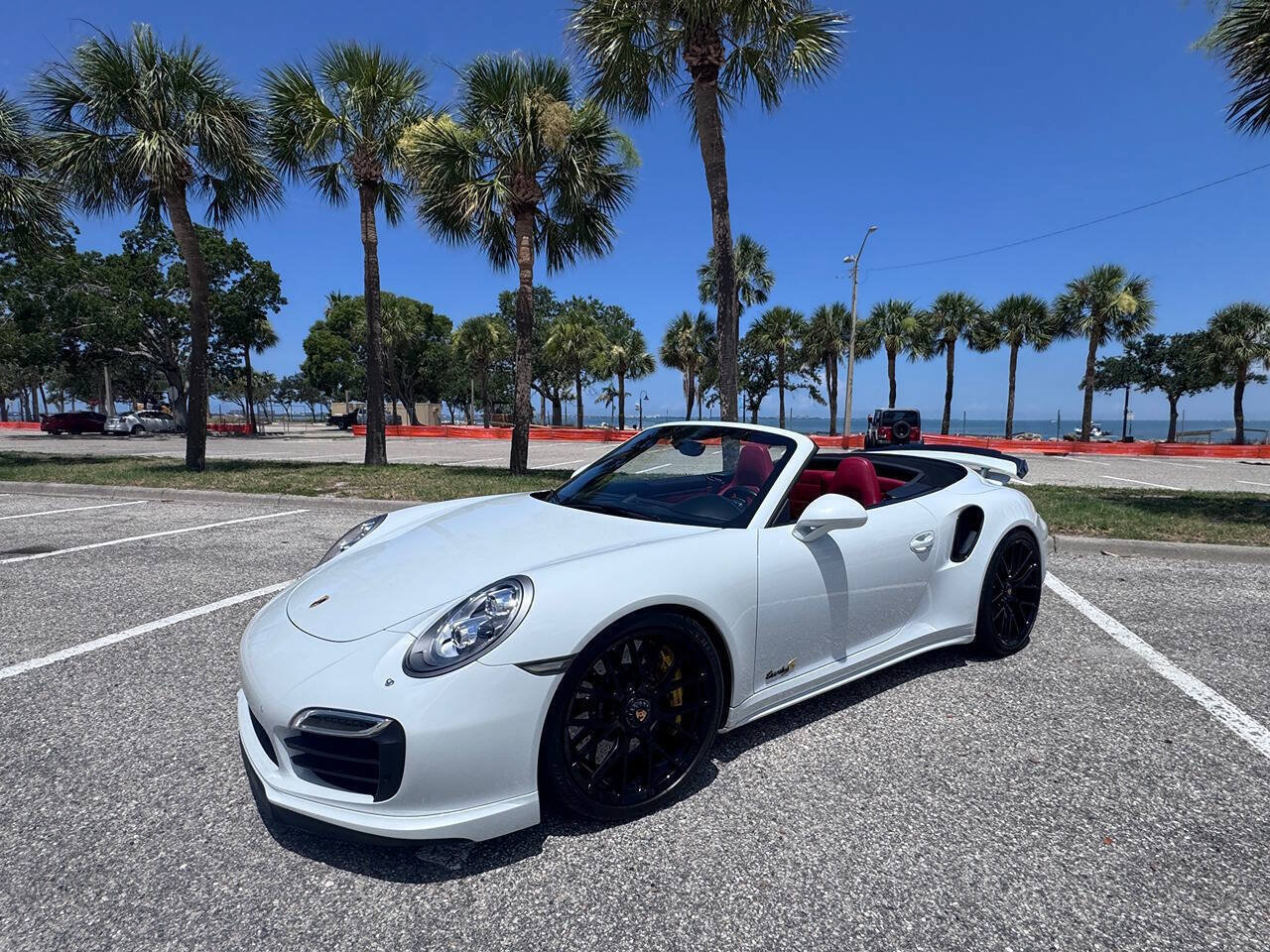 Used 2015 Porsche 911 Turbo S AWD/4WD image 3