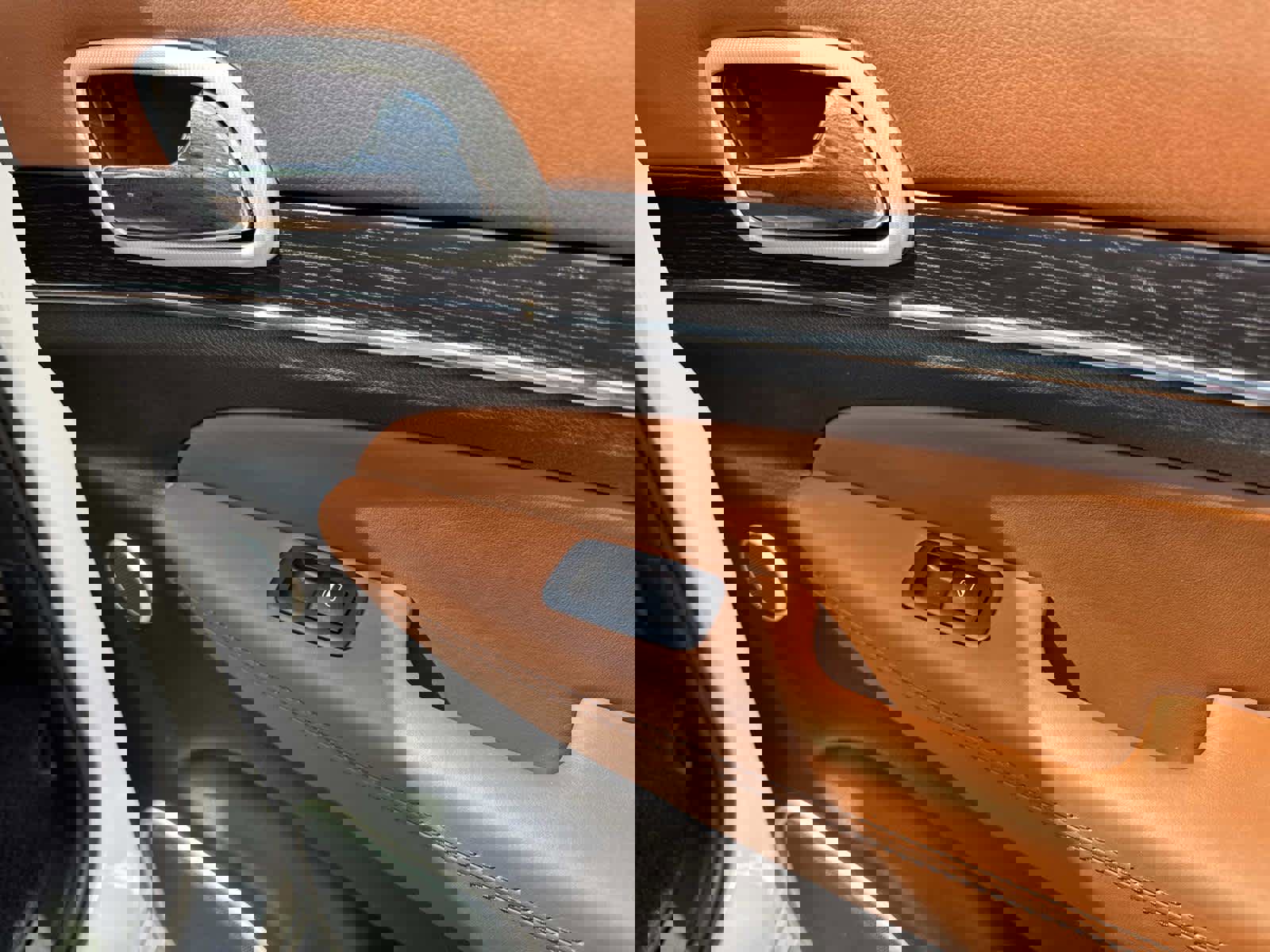 Used 2021 Jeep Grand Cherokee Summit w/ Platinum Series Group image 20