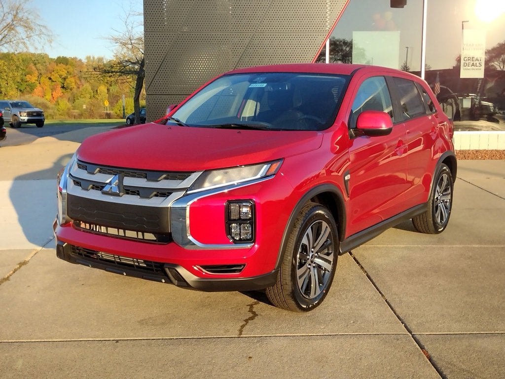 New 2025 Mitsubishi Outlander Sport ES image 1