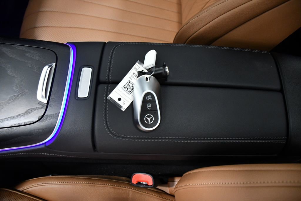 Certified 2026 Mercedes-Benz E 350 4MATIC Sedan image 23