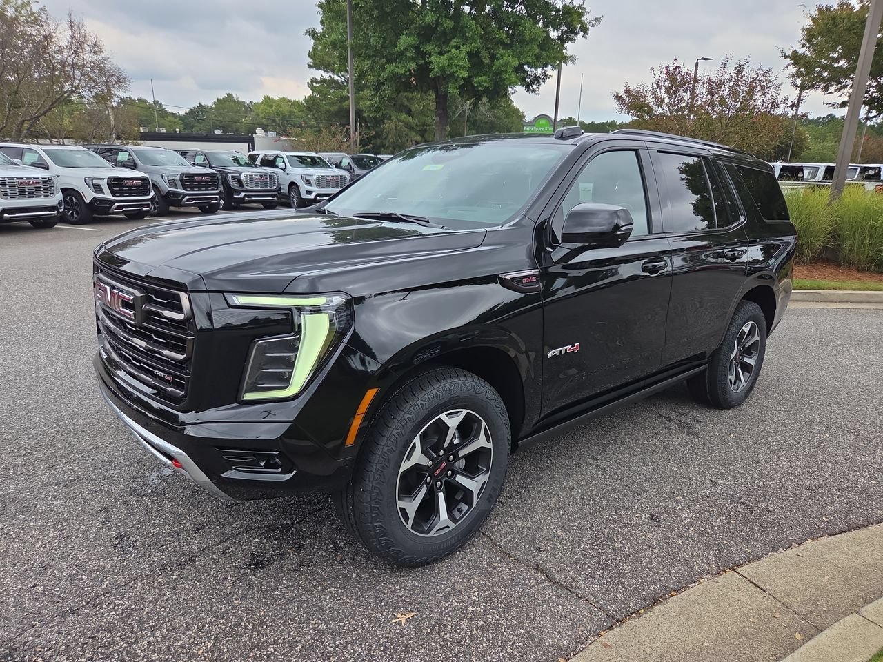 New 2027 GMC Yukon AT4 Ultimate AWD/4WD image 4