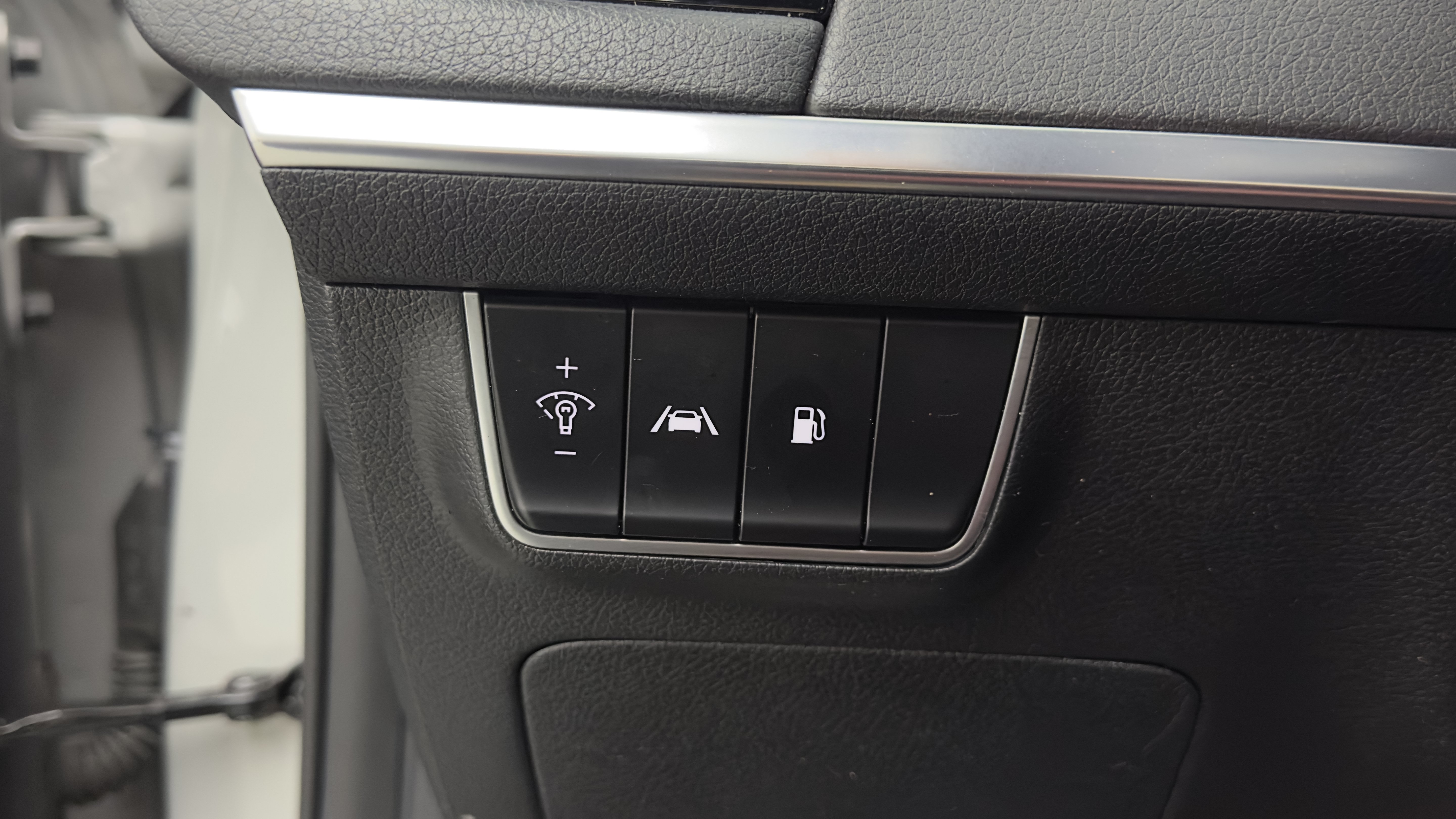 Used 2023 Kia Stinger GT-Line w/ Sun & Sound Package RWD image 19