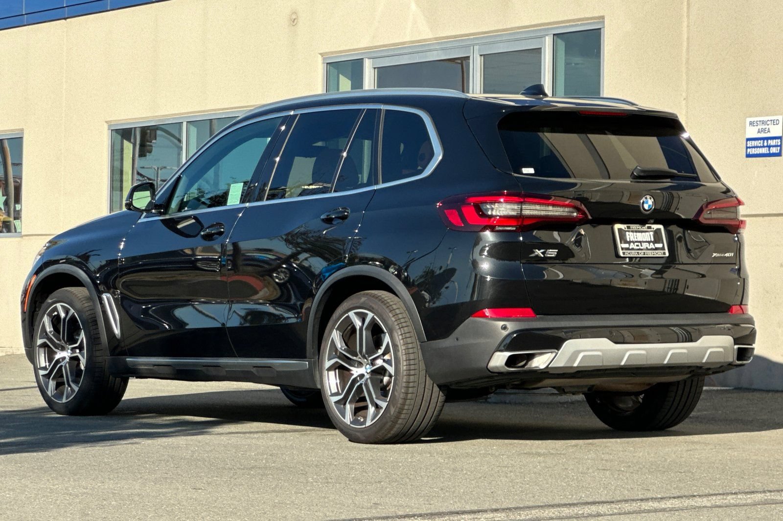 Used 2023 BMW X5 xDrive40i w/ Premium Package AWD/4WD image 6