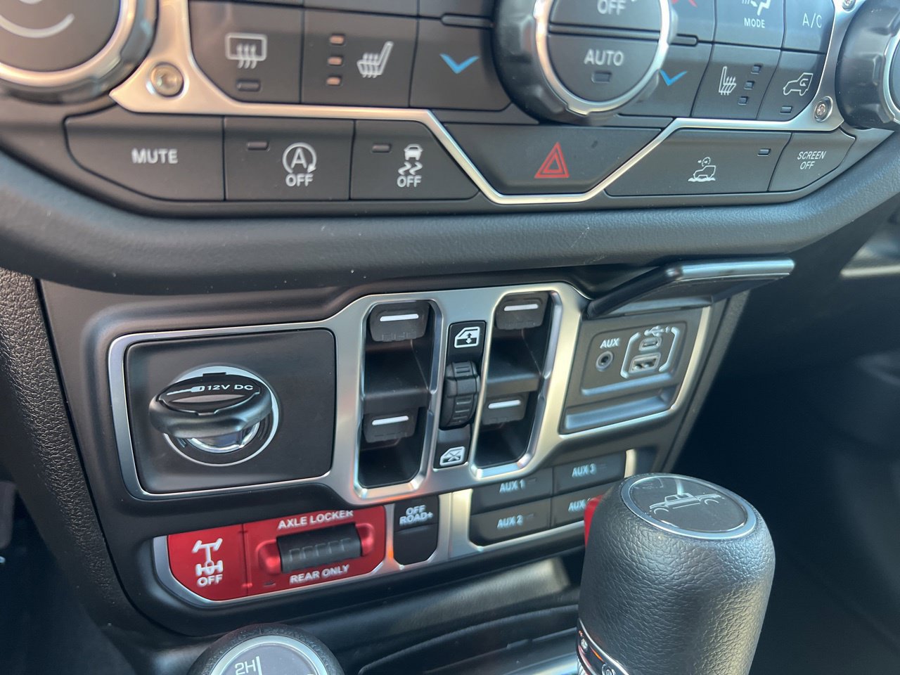 New 2026 Jeep Gladiator Mojave AWD/4WD image 27