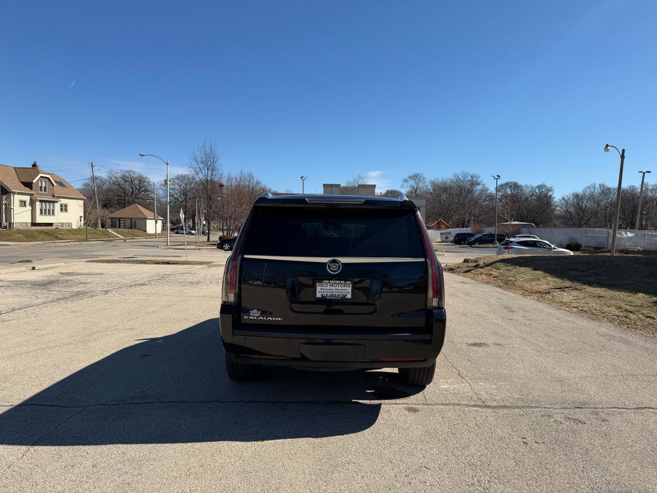 Used 2015 Cadillac Escalade Luxury image 6