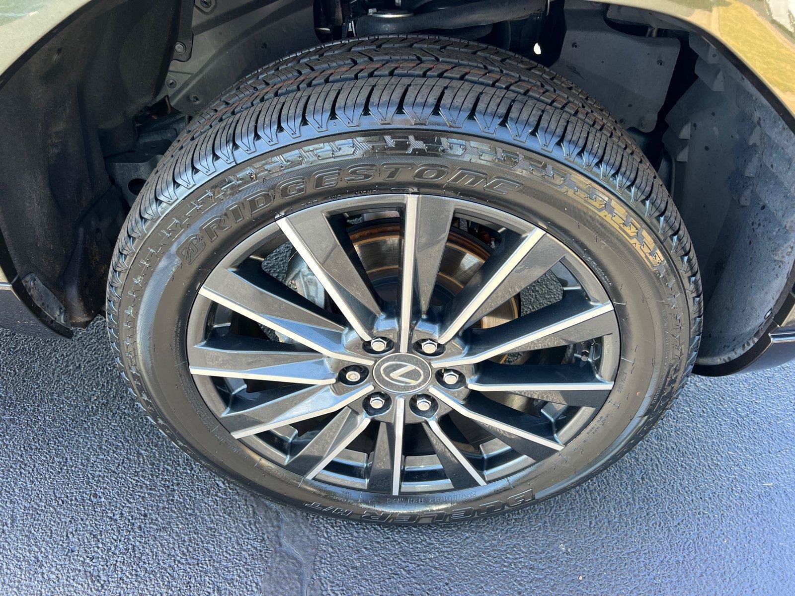 Certified 2025 Lexus GX 550 w/ Cold Area Package AWD/4WD image 12