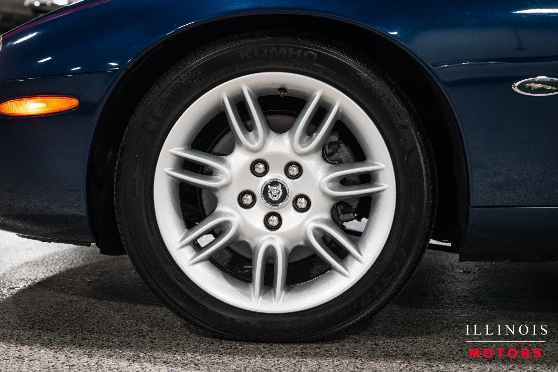 Used 2002 Jaguar XK8 Convertible RWD image 9
