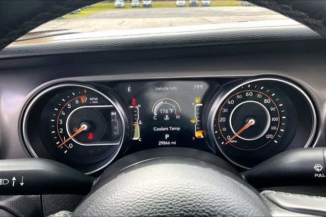 Used 2022 Jeep Gladiator Sport AWD/4WD image 14